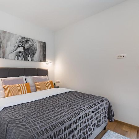 Elysian Zen Luxury Apartment - Two Bedroom Apartment With Terrace And Sea View Сплит Экстерьер фото