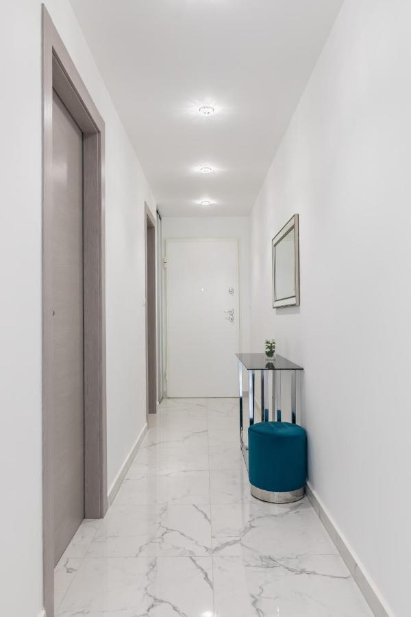 Elysian Zen Luxury Apartment - Two Bedroom Apartment With Terrace And Sea View Сплит Экстерьер фото