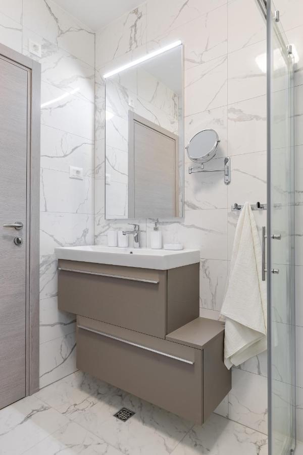 Elysian Zen Luxury Apartment - Two Bedroom Apartment With Terrace And Sea View Сплит Экстерьер фото